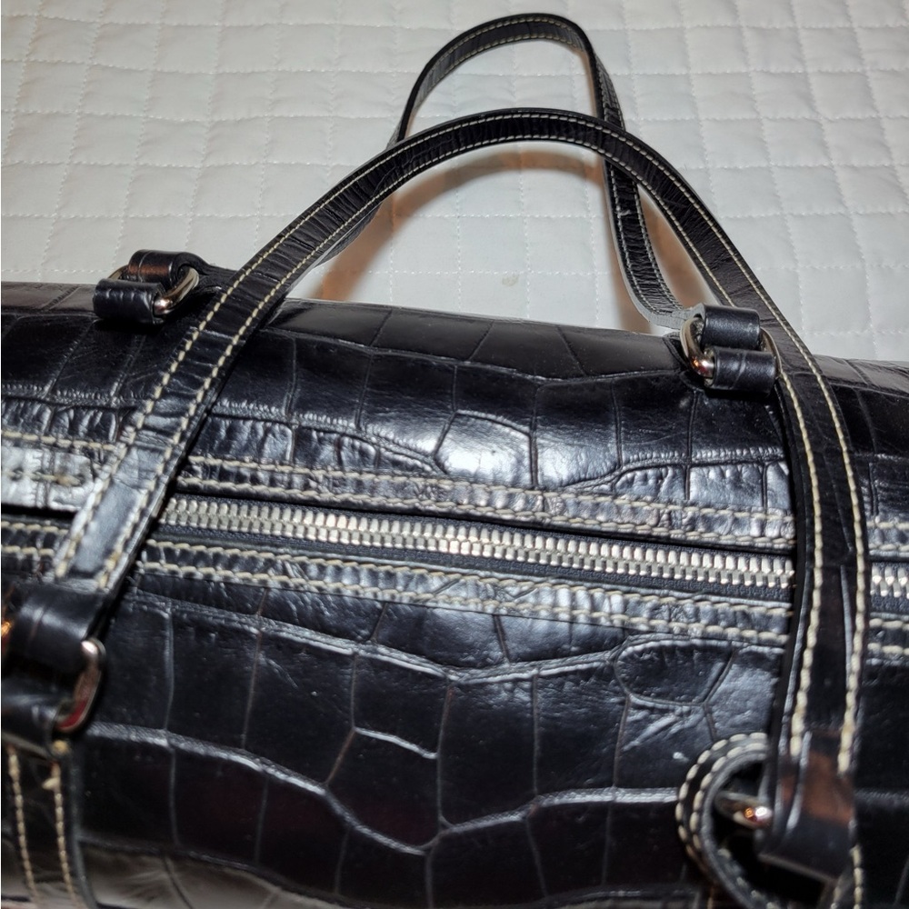 Dooney & Bourke 🖤 Black Croc-Embossed Barrel Shoulder Bag Vintage - Picture 10 of 11